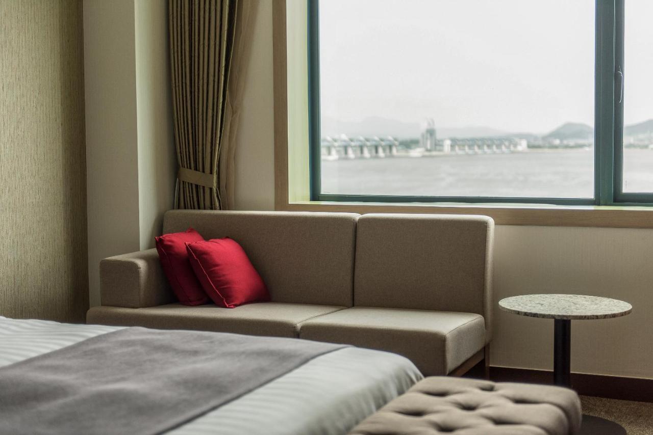 Shangria Beach Tourist Hotel Мокпо Экстерьер фото
